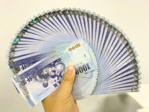 Taiwan Universal cash handouts